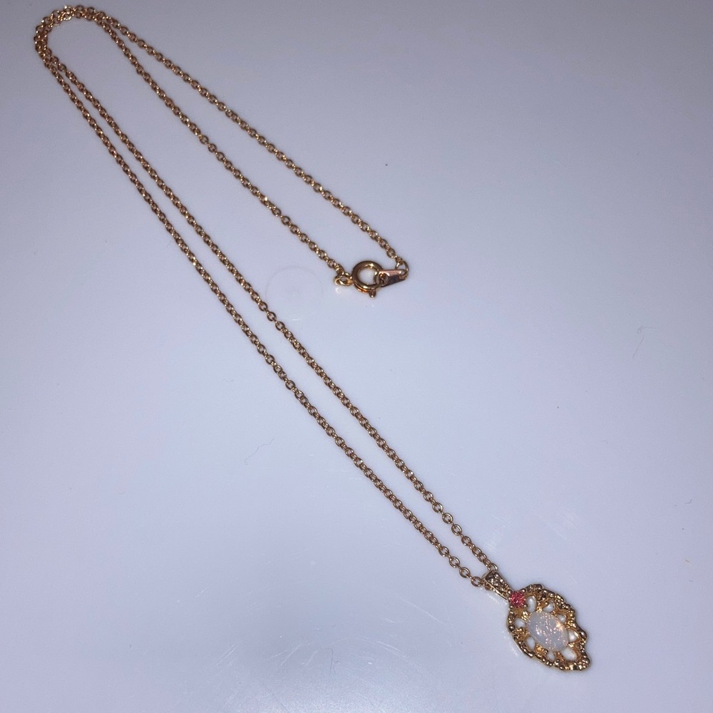 Women’s Vintage Faux Ruby & Opal Gold Tone Pendant Necklace Fashion Jewelry